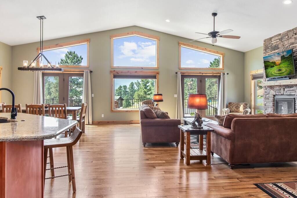 Photo of Livingroom in Estes Park