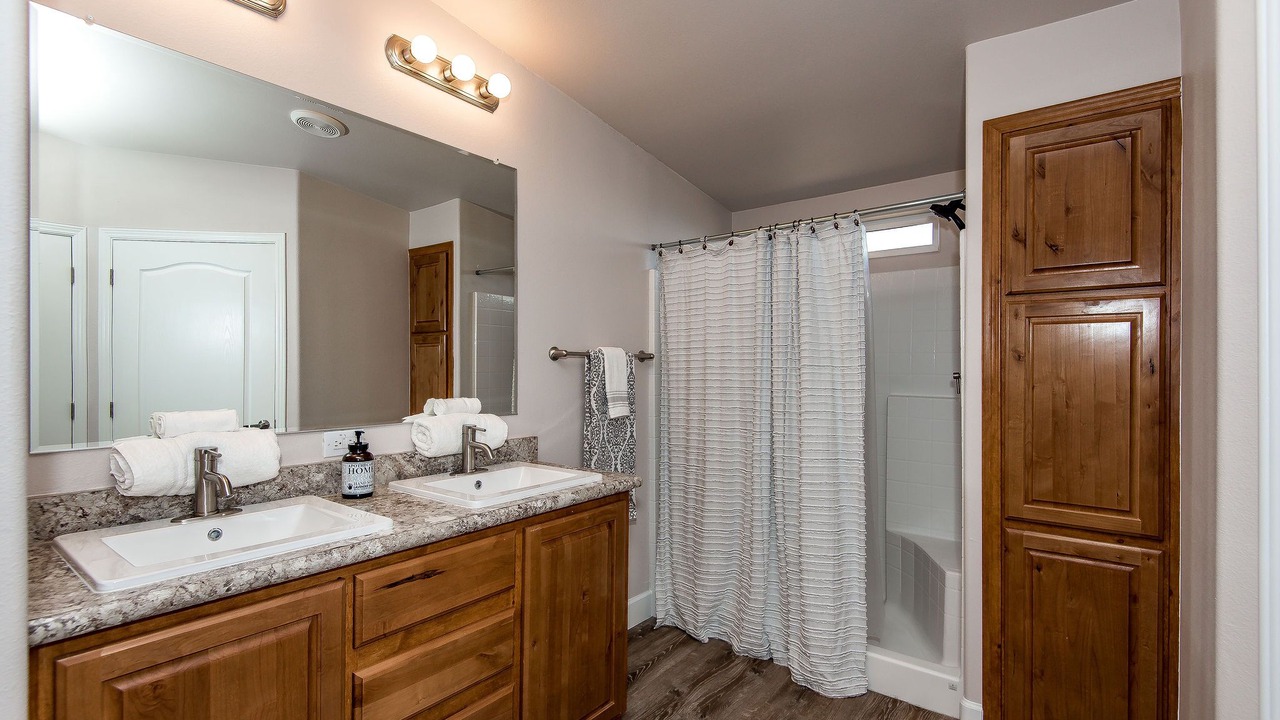 Photo of Bathroom in Bullhead City