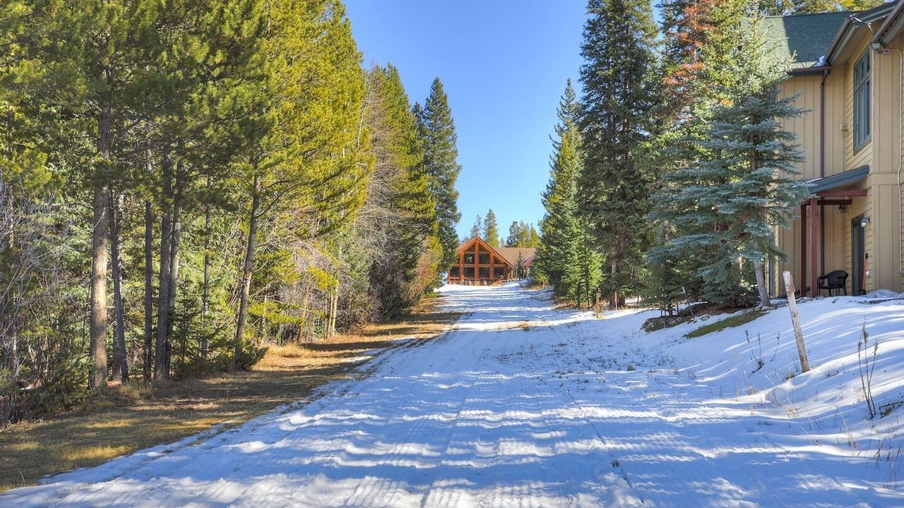 Photo of Others in Peak 8