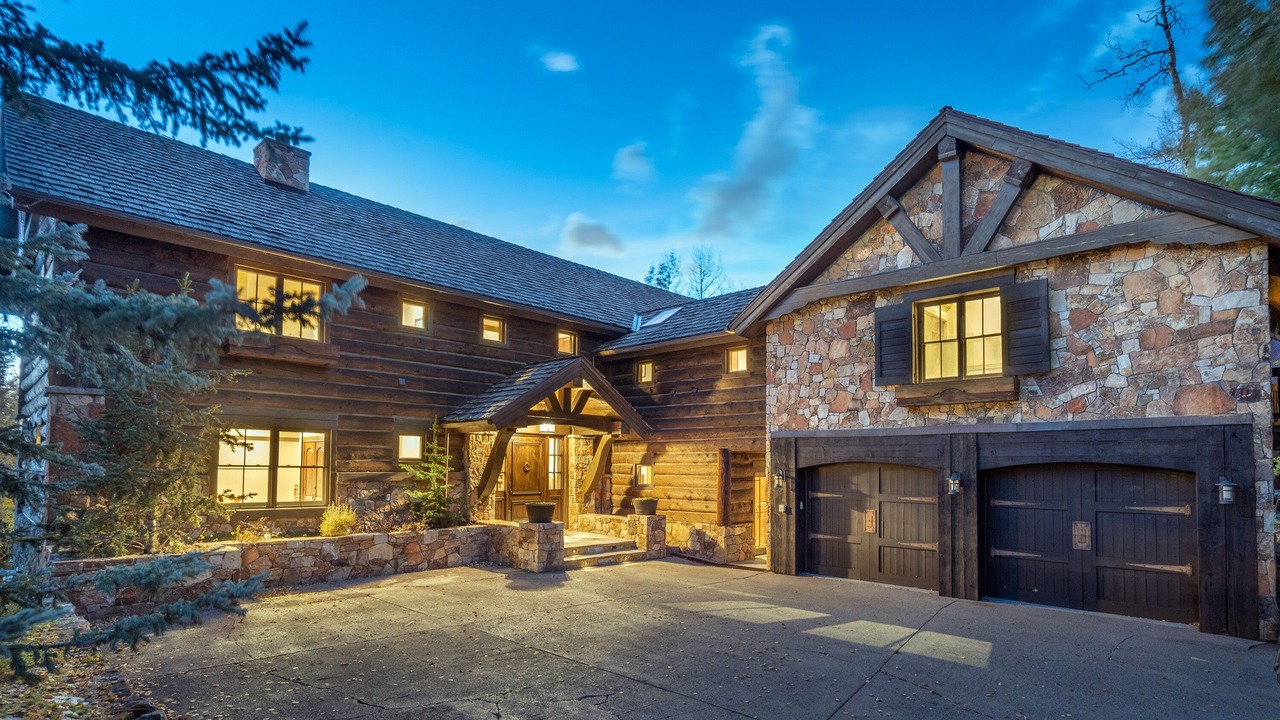 Photo of Outdoor in Mountain Village
