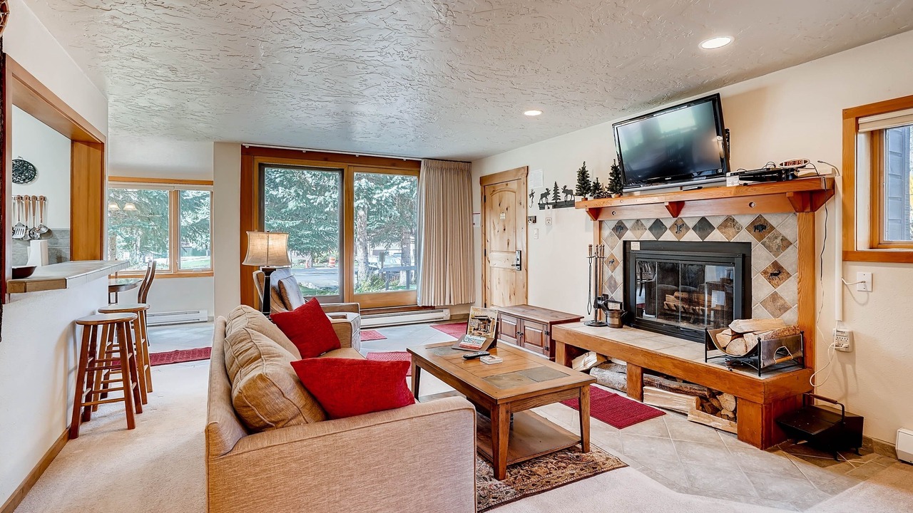 Photo of Bedroom in Lakeside Village