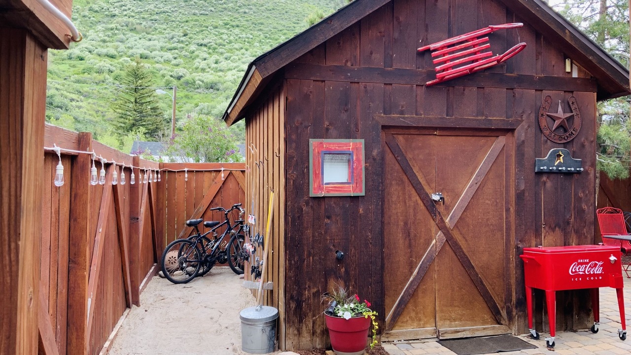 Photo of Others in Minturn