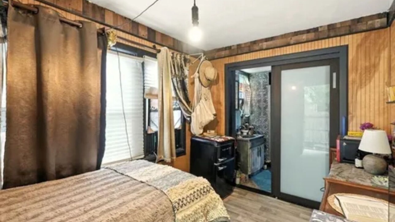Photo of Bedroom in Cuyahoga Falls