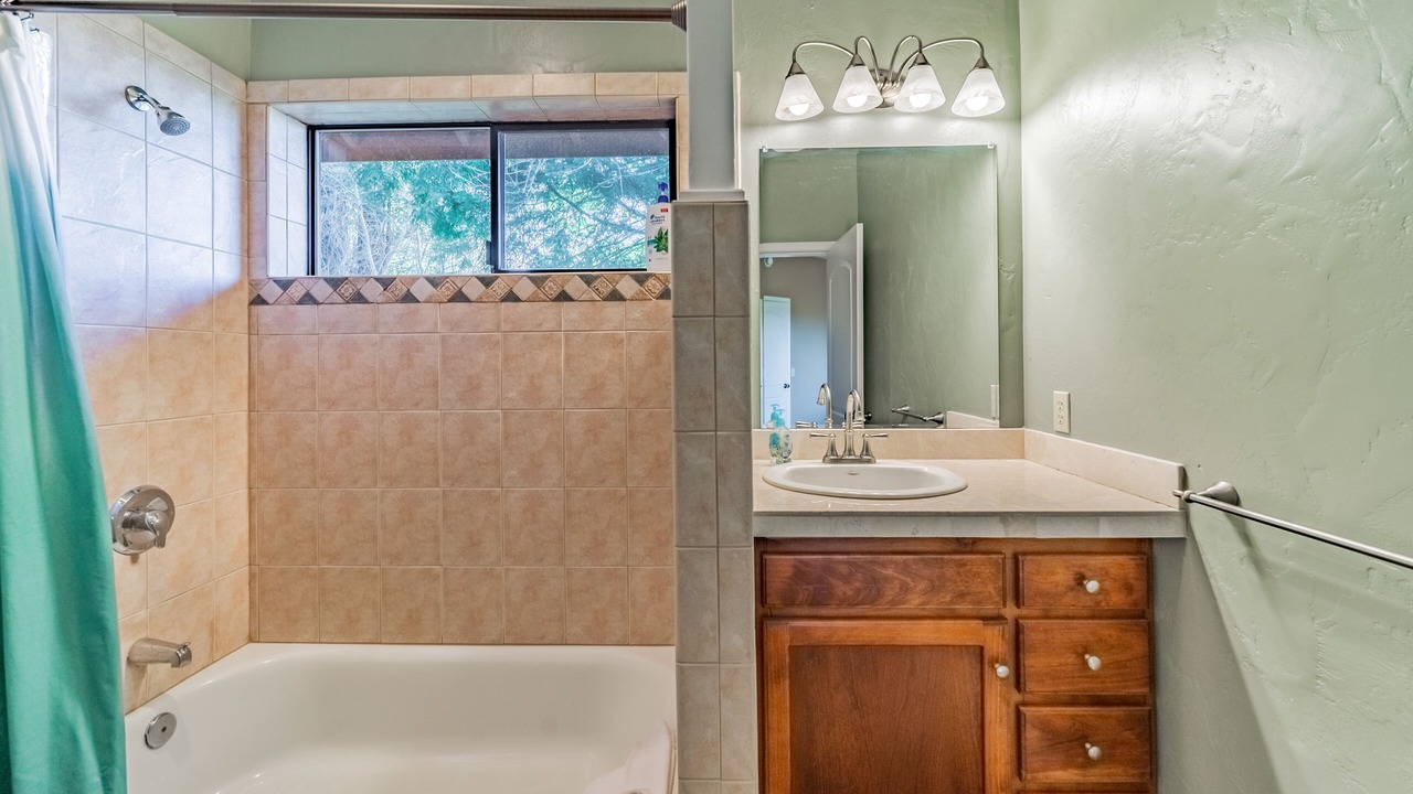 Photo of Bathroom in Freshwater