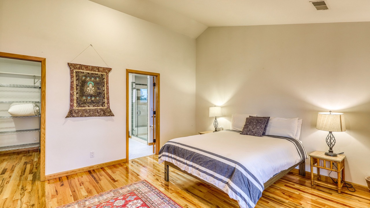 Photo of Bedroom in Eureka
