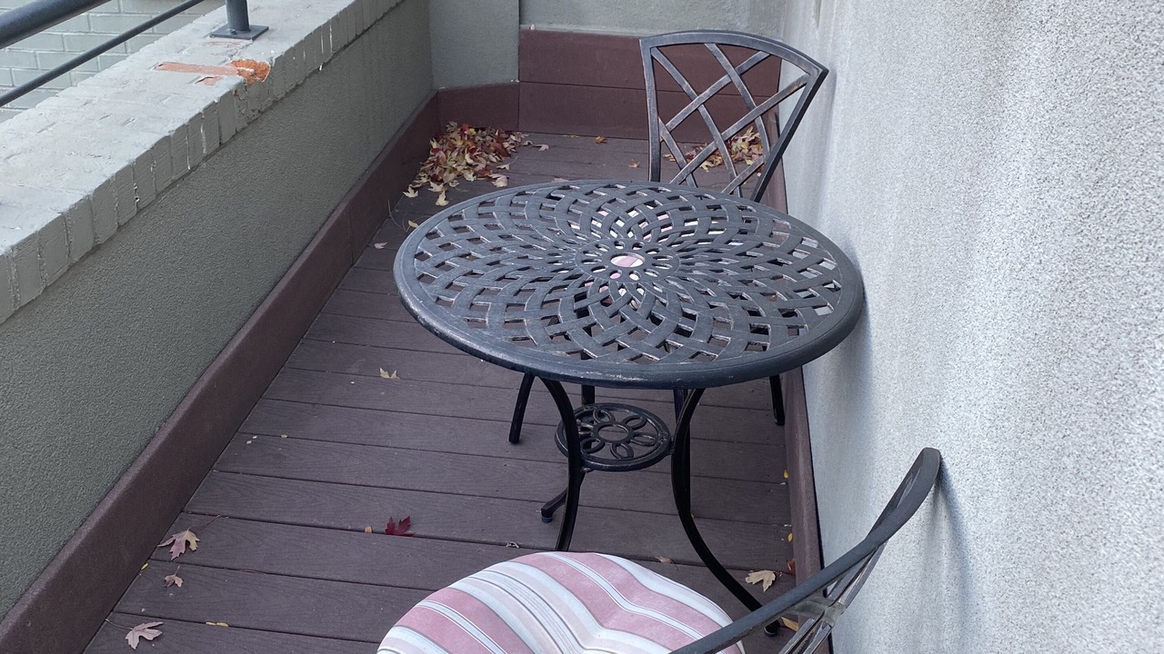 Photo of Patio Balcony in Hale