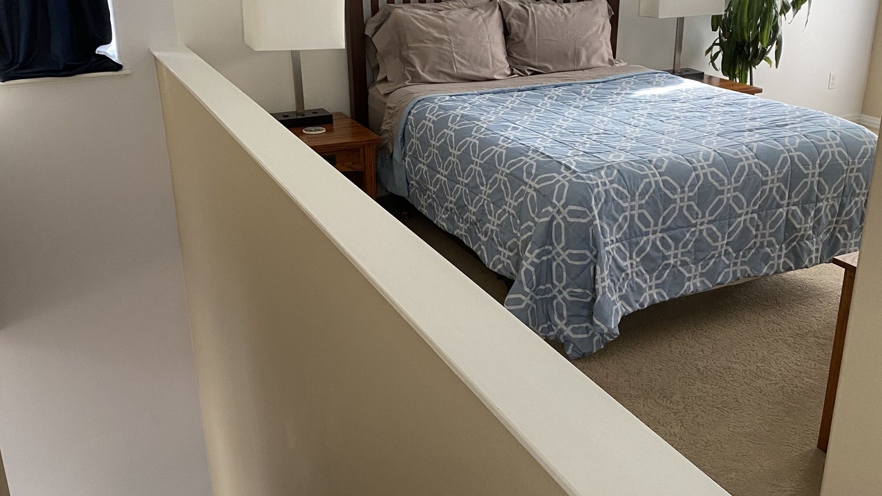 Photo of Bedroom in Hale