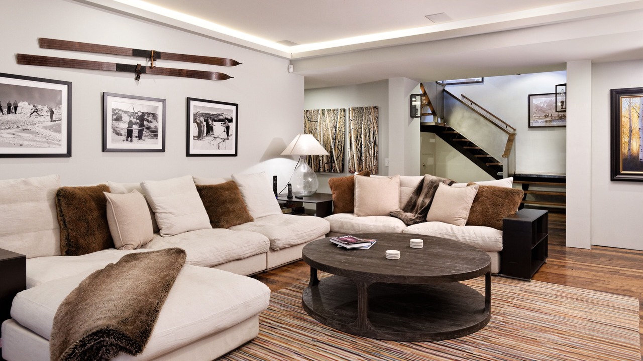Photo of Livingroom in Snowmass Village