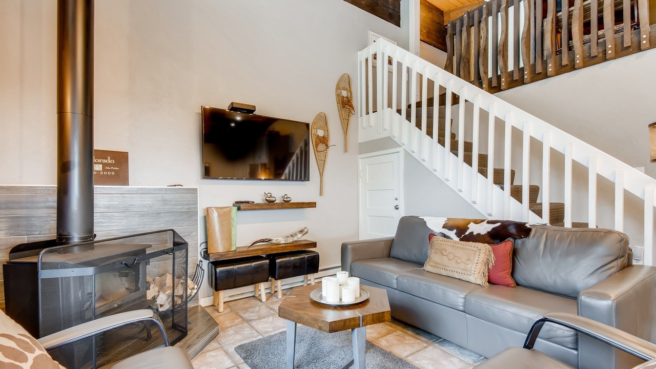 Photo of Livingroom in Vail