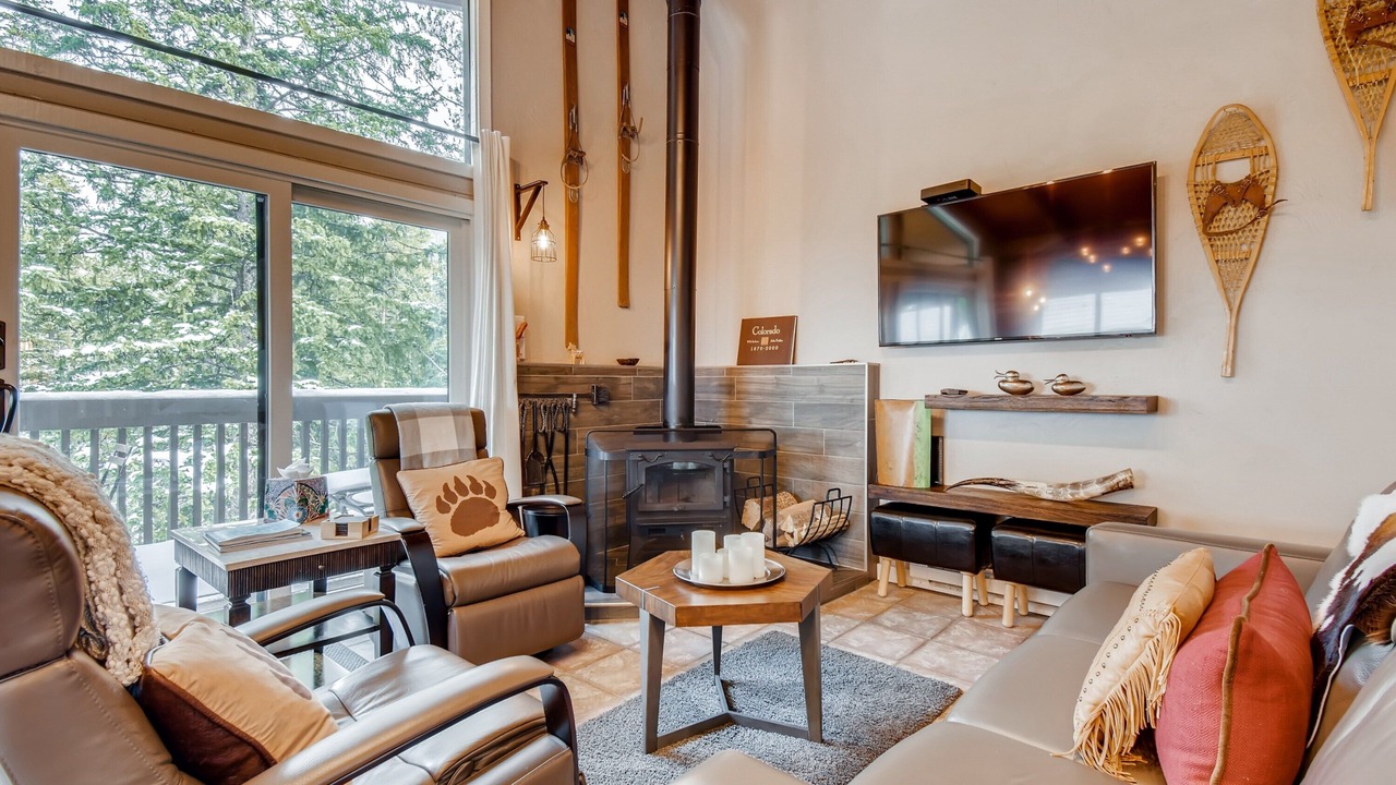 Photo of Livingroom in Vail