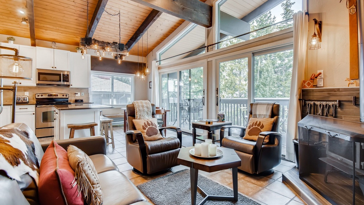 Photo of Livingroom in Vail