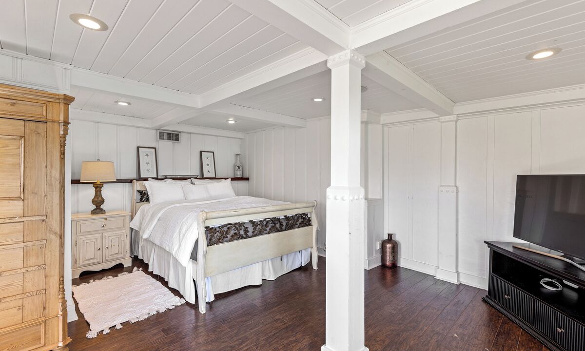 Photo of Bedroom in Diamond Crestview
