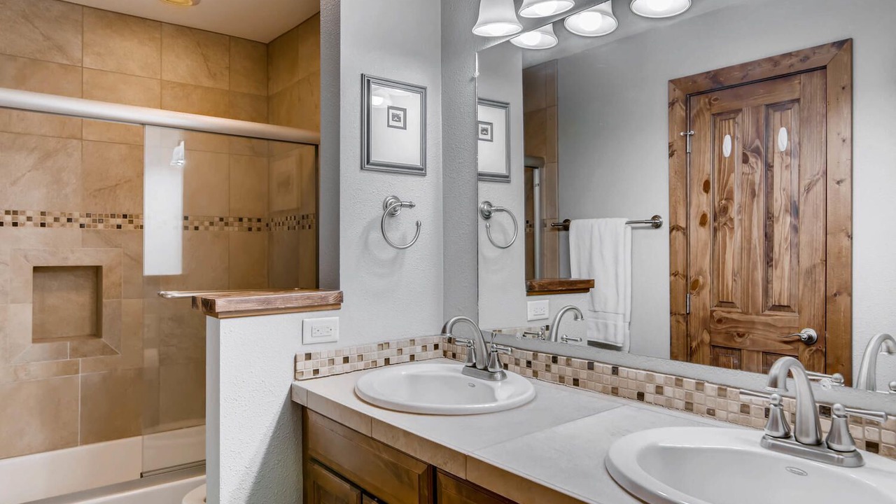 Photo of Bathroom in Copper Mountain Village