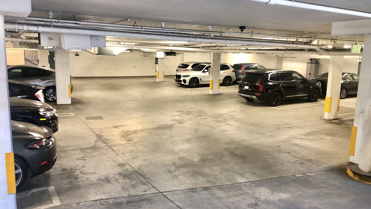 Photo of Others in Beverly Grove