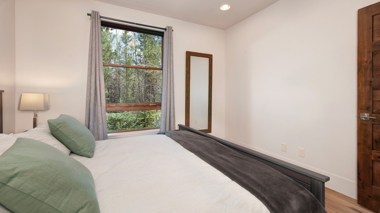 Photo of Bedroom in Silverthorne