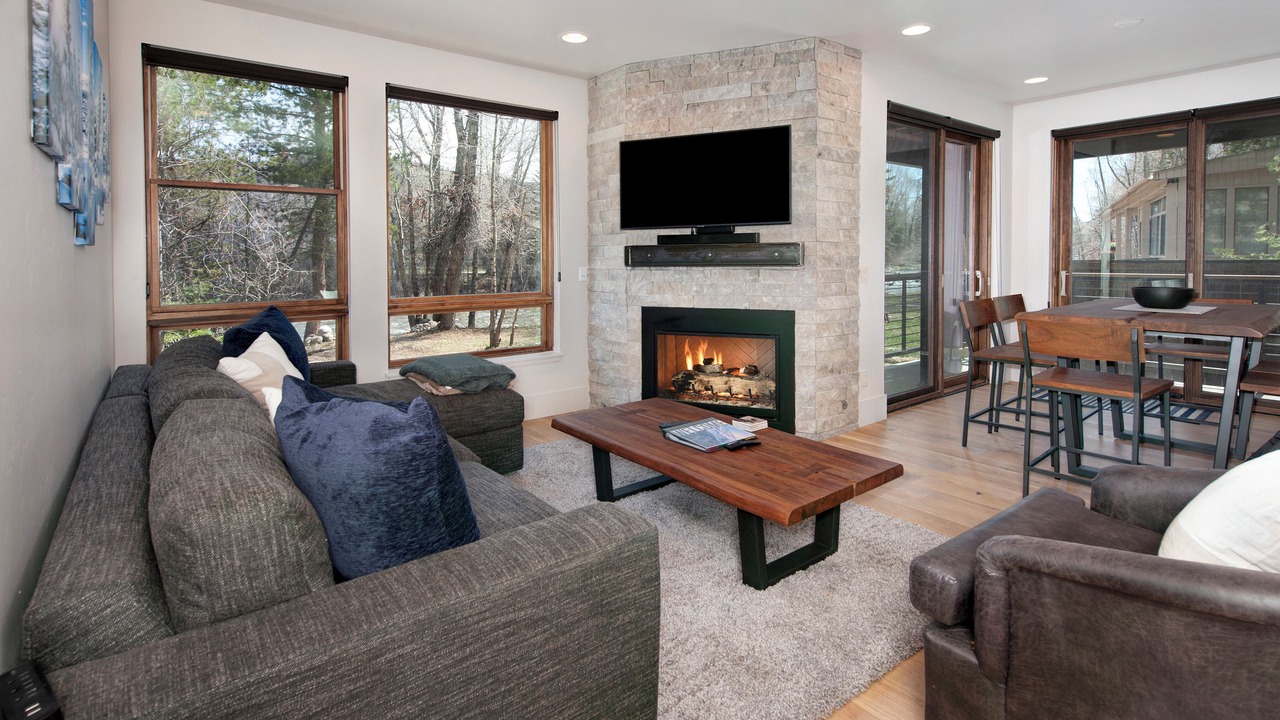 Photo of Livingroom in Silverthorne