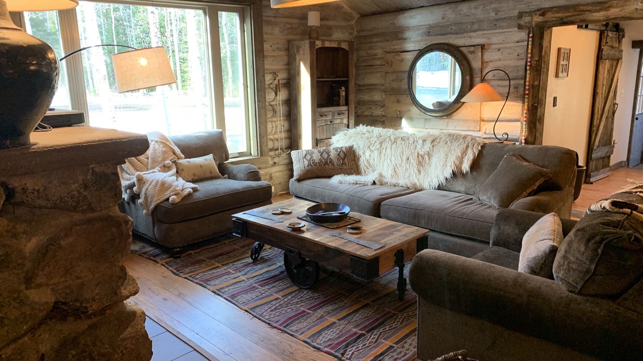 Photo of Livingroom in Eldora