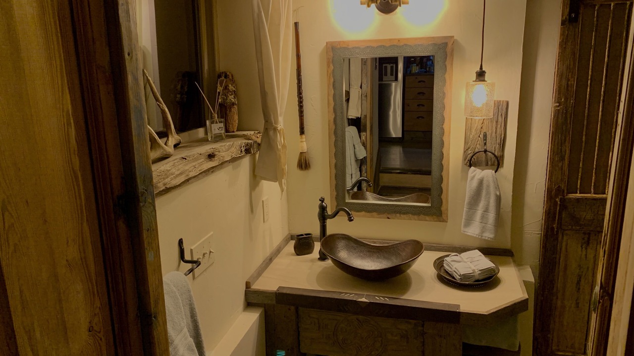 Photo of Bathroom in Eldora