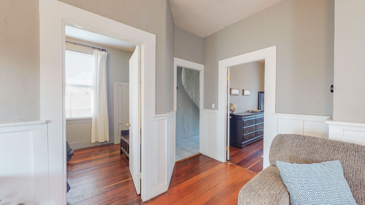 Photo of Livingroom in Eureka
