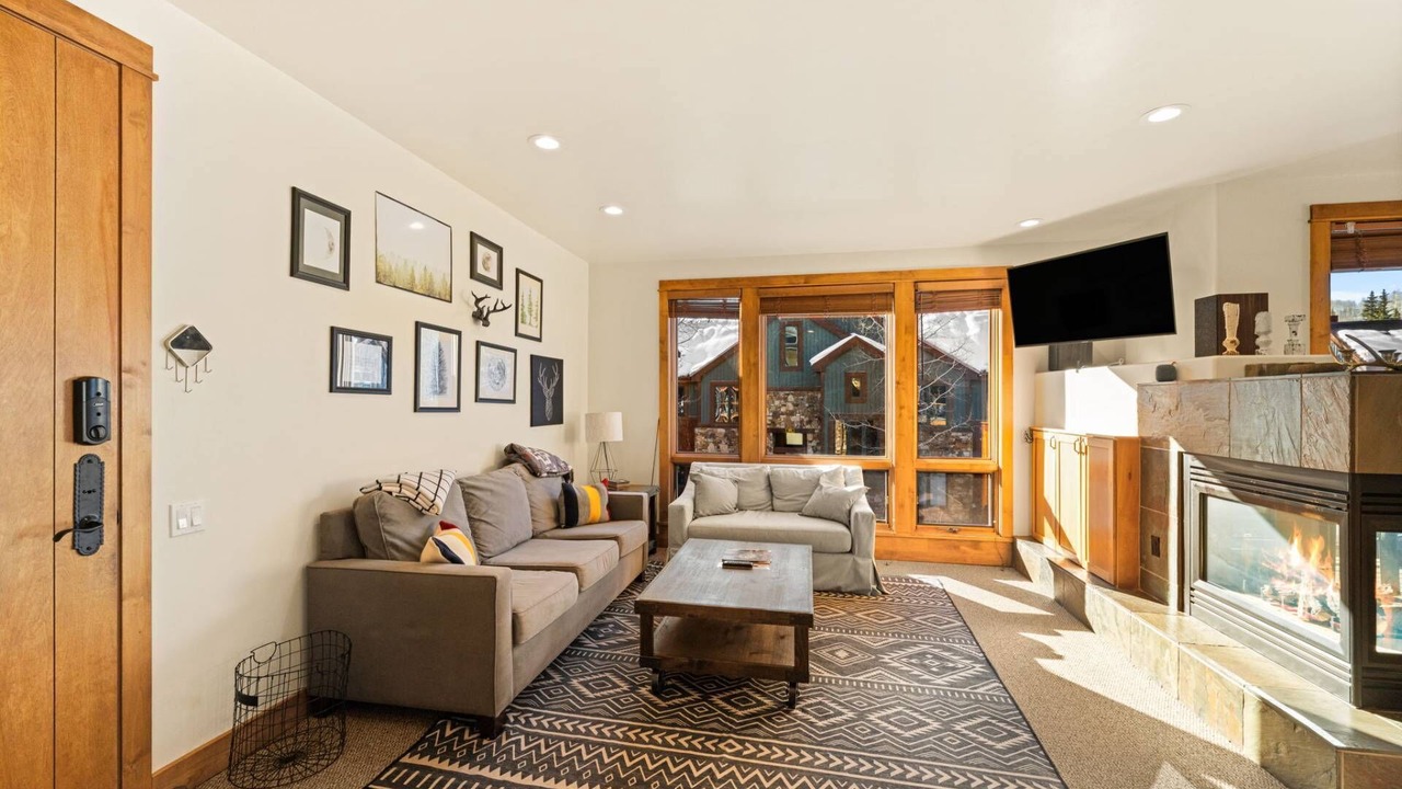 Photo of Livingroom in Mountain Village