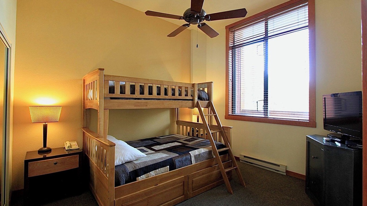 Photo of Bedroom in Mammoth Lakes