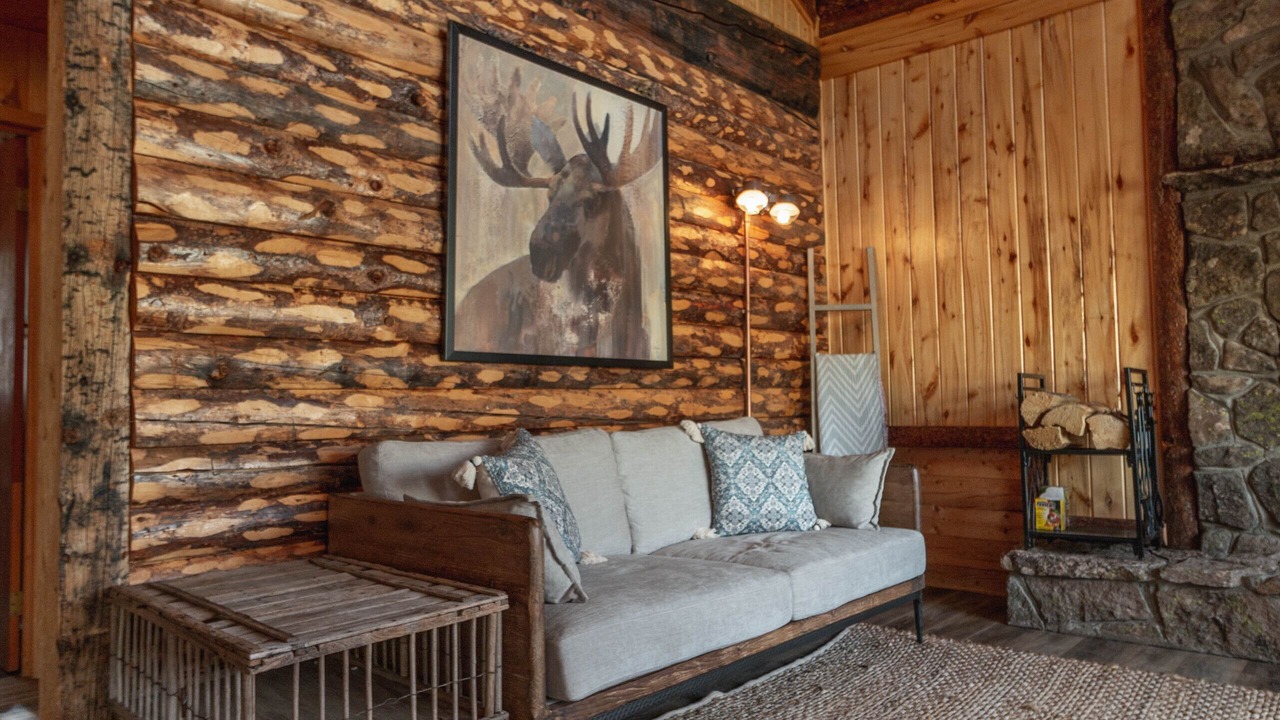 Photo of Livingroom in Lake City