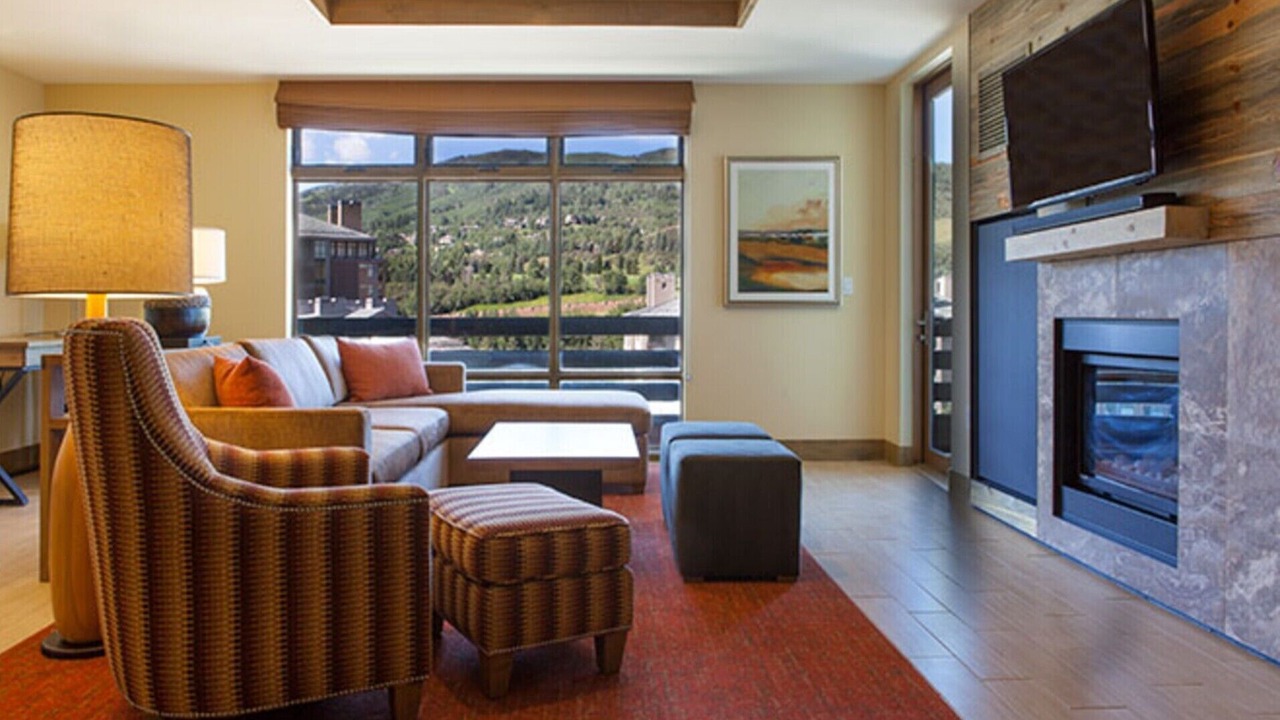 Photo of Livingroom in Avon