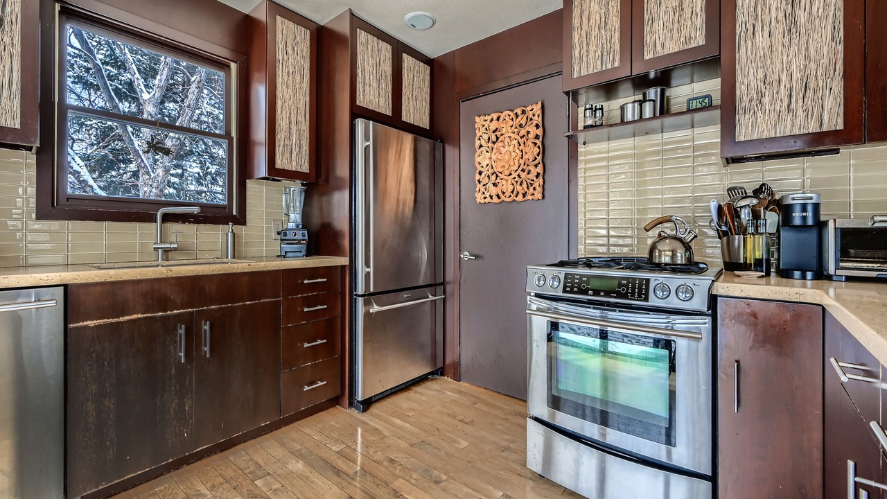 Photo of Kitchen in Rural North Boulder