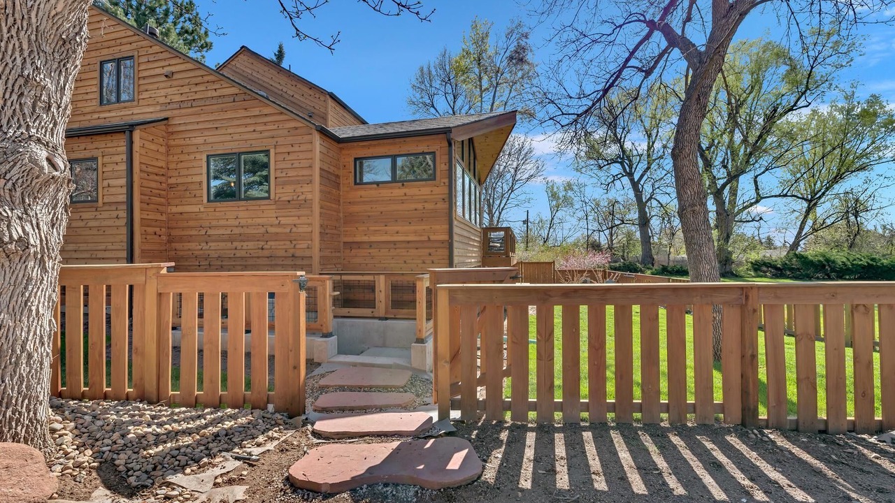 Photo of Outdoor in Melody Heights