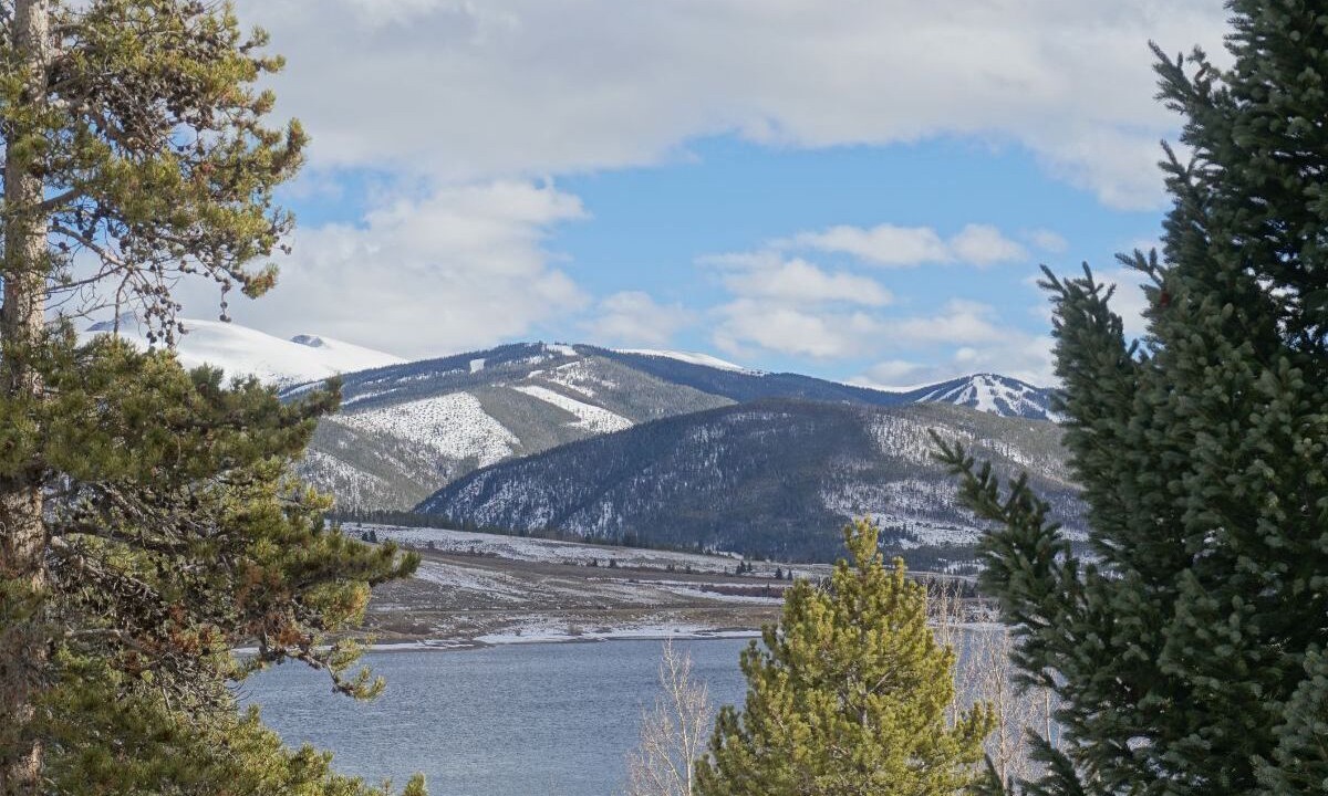 Photo of Others in Dillon