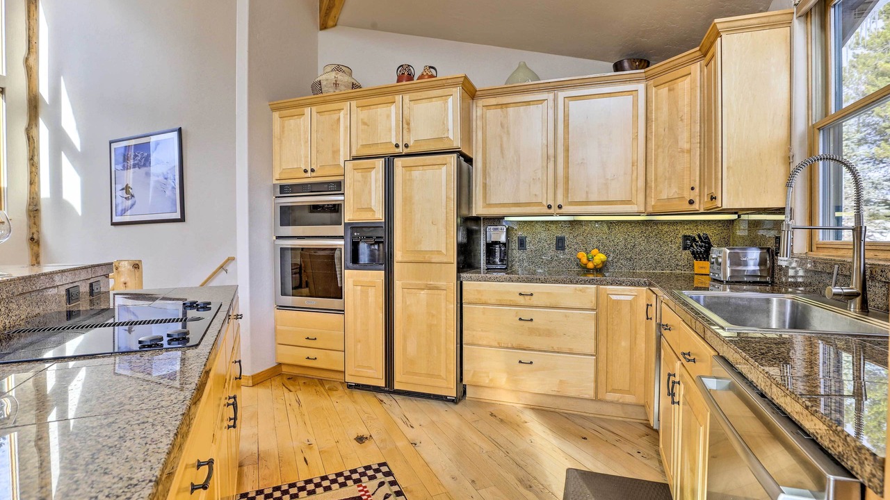 Photo of Kitchen in Warrior's Mark West