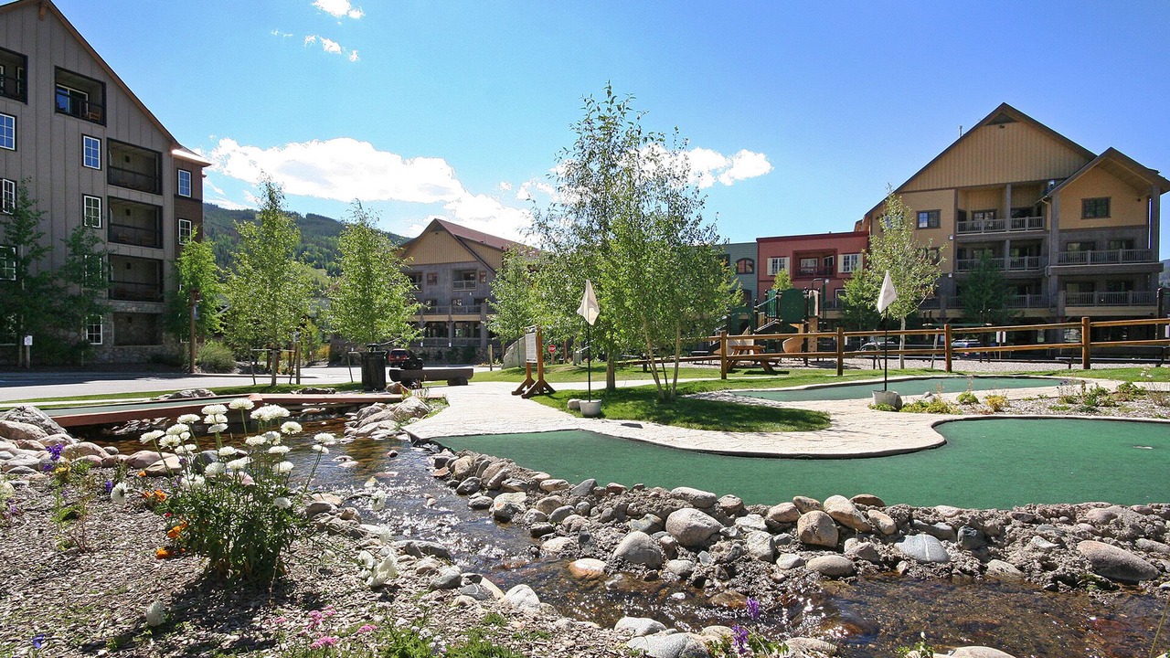 Photo of Outdoor in River Run