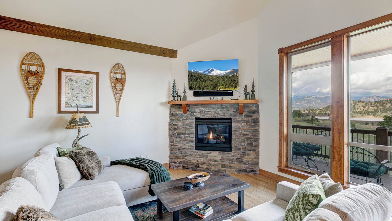 Photo of Livingroom in Estes Park