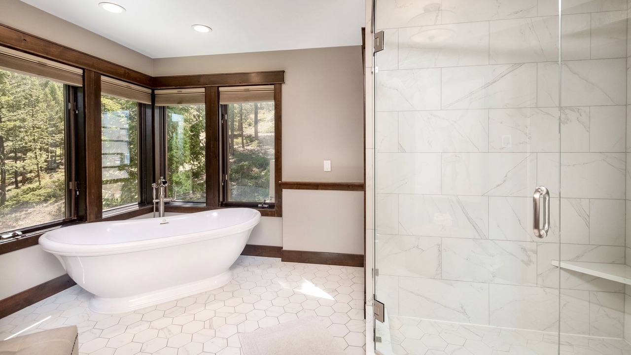 Photo of Bathroom in Windcliff Estates