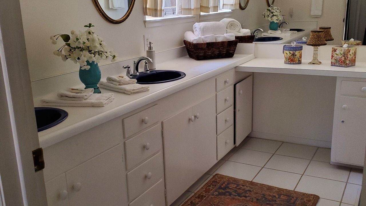 Photo of Bathroom in North Wawona