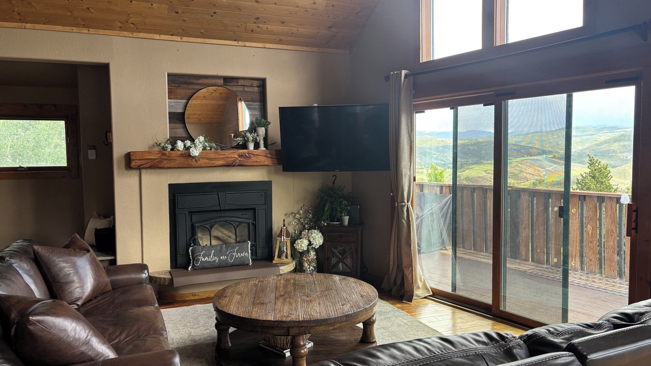 Photo of Livingroom in Snowmass