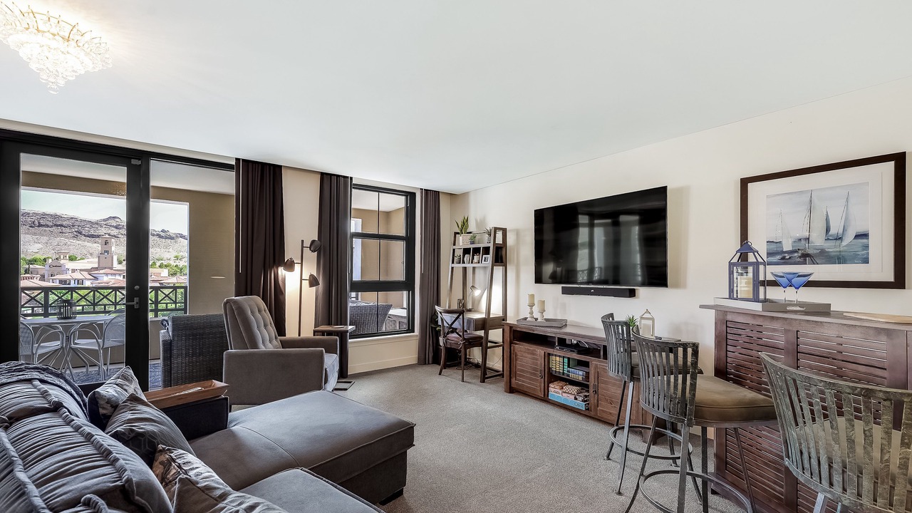 Photo of Livingroom in Lake Las Vegas