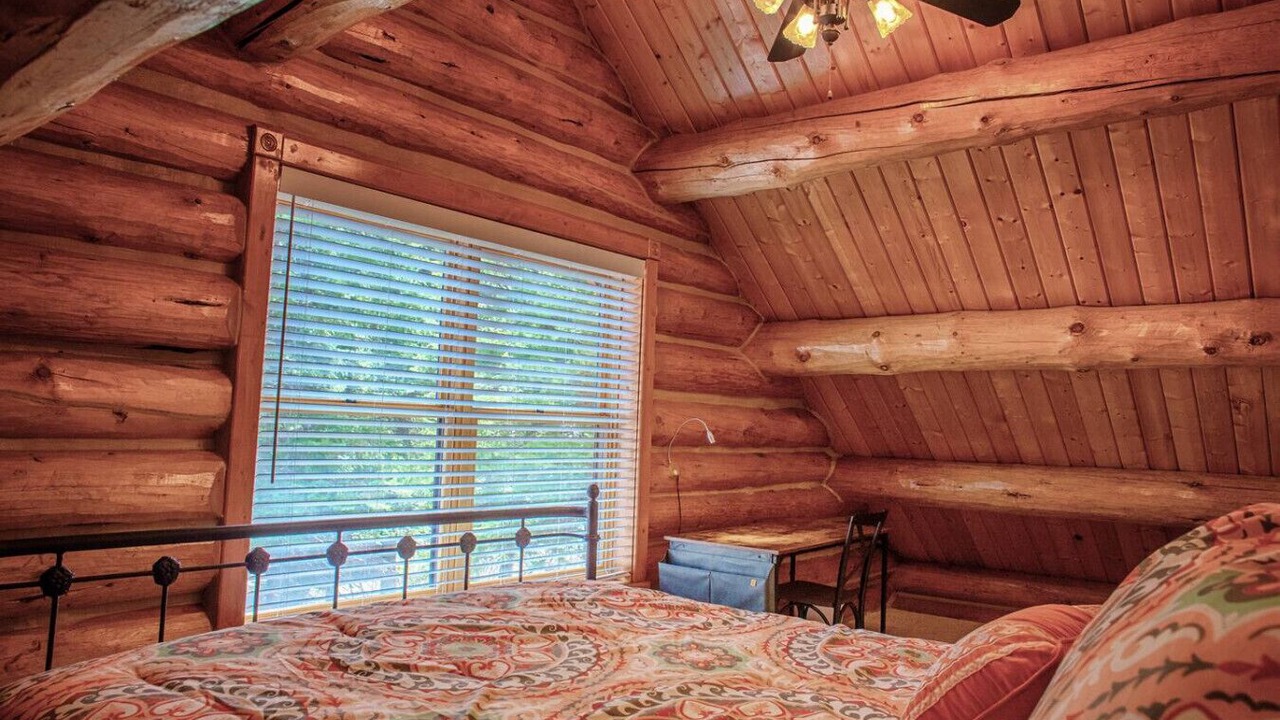Photo of Bedroom in Carbondale