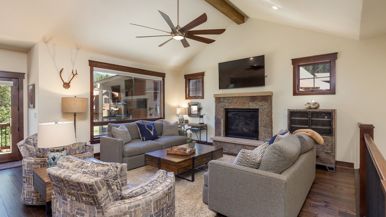 Photo of Livingroom in Keystone