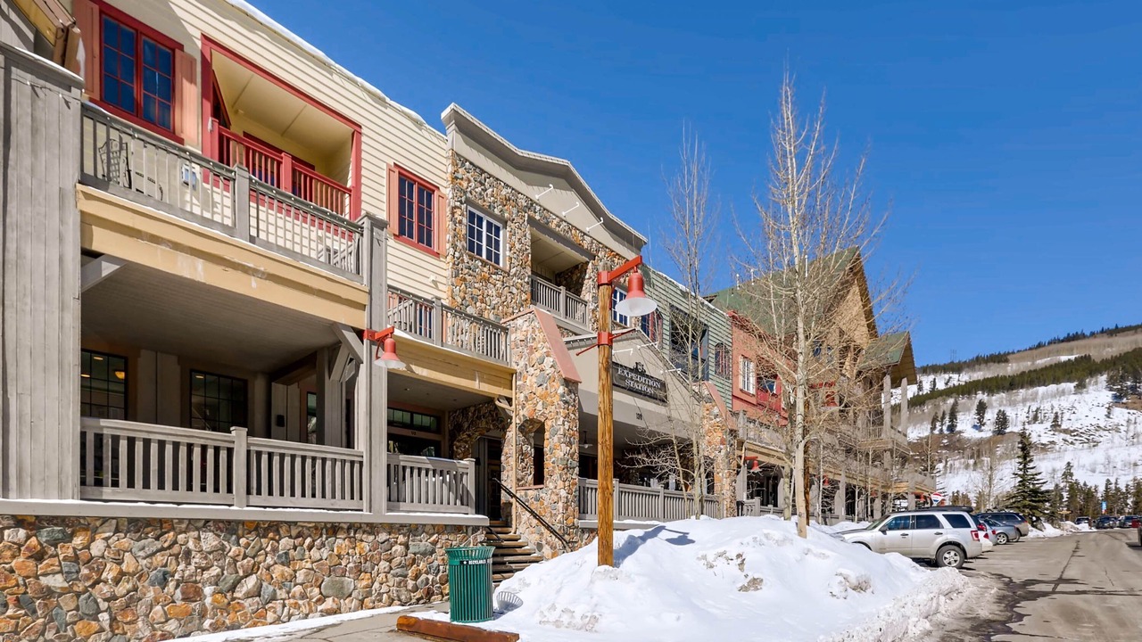 Photo of Outdoor in River Run
