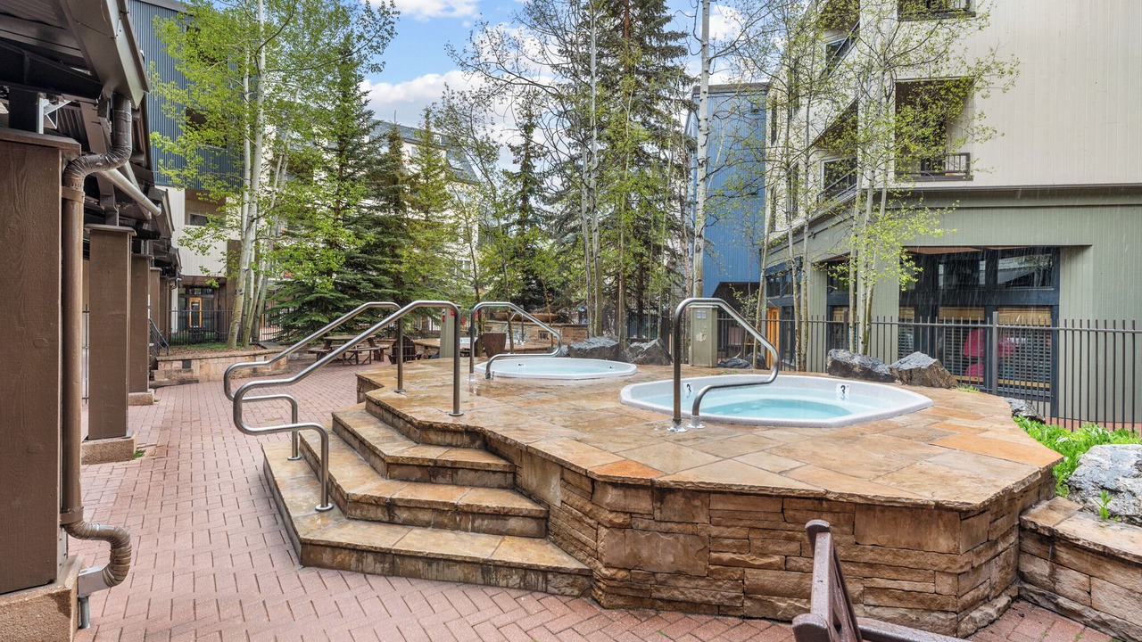 Photo of Outdoor in River Run