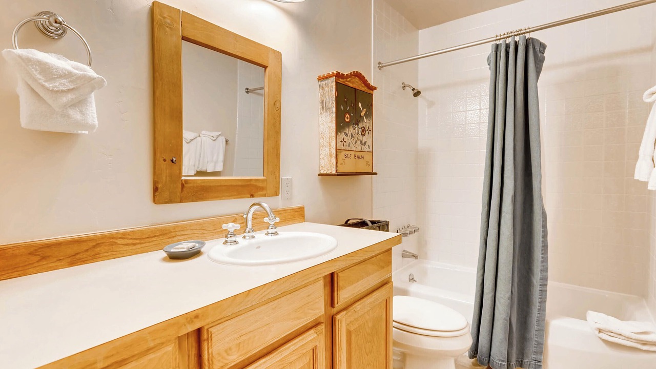 Photo of Bathroom in Warrior's Mark
