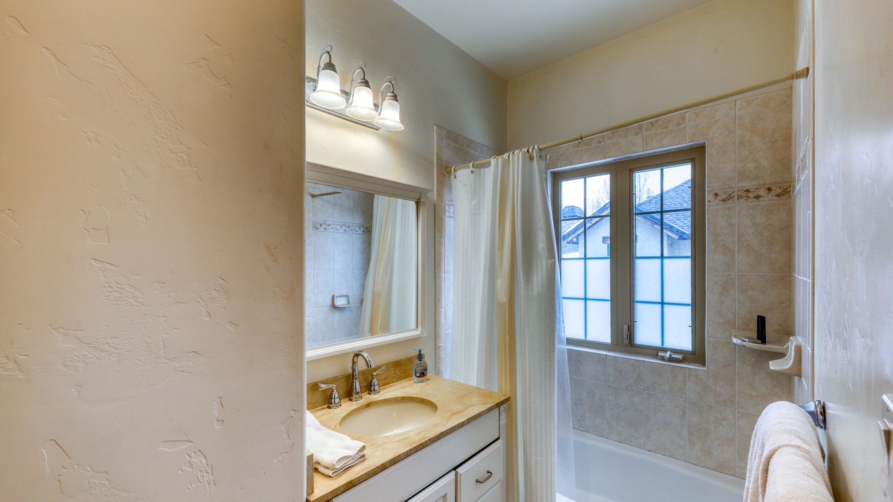 Photo of Bathroom in Gypsum