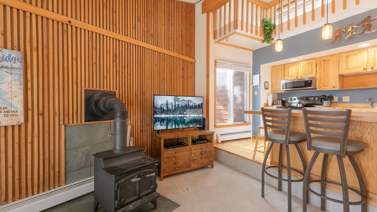 Photo of Kitchen in Peak 8