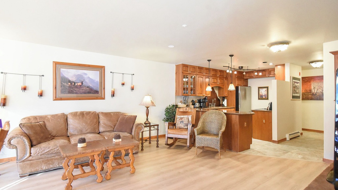 Photo of Livingroom in Four O'Clock