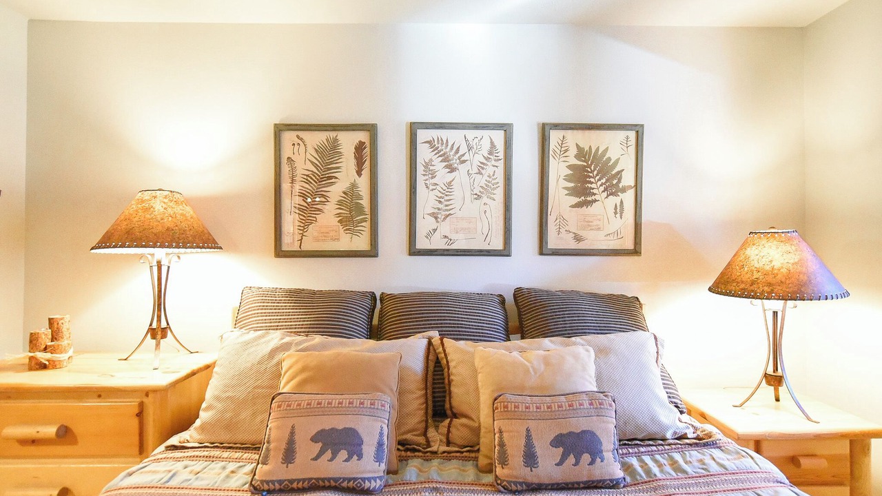 Photo of Bedroom in Four O'Clock