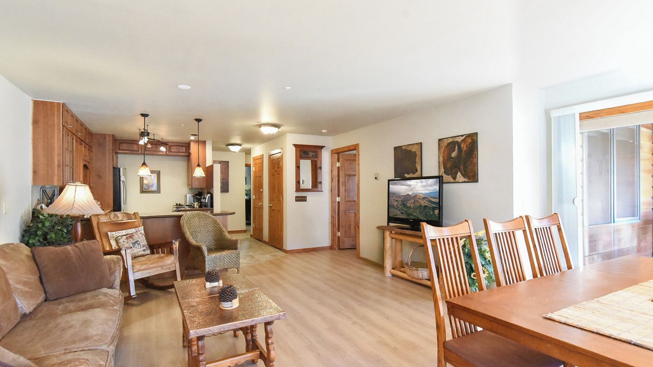 Photo of Livingroom in Four O'Clock