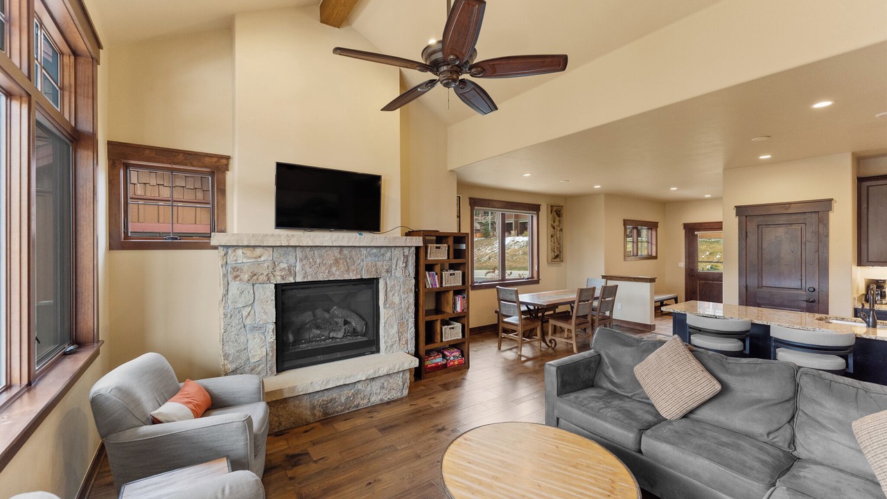Photo of Livingroom in Keystone