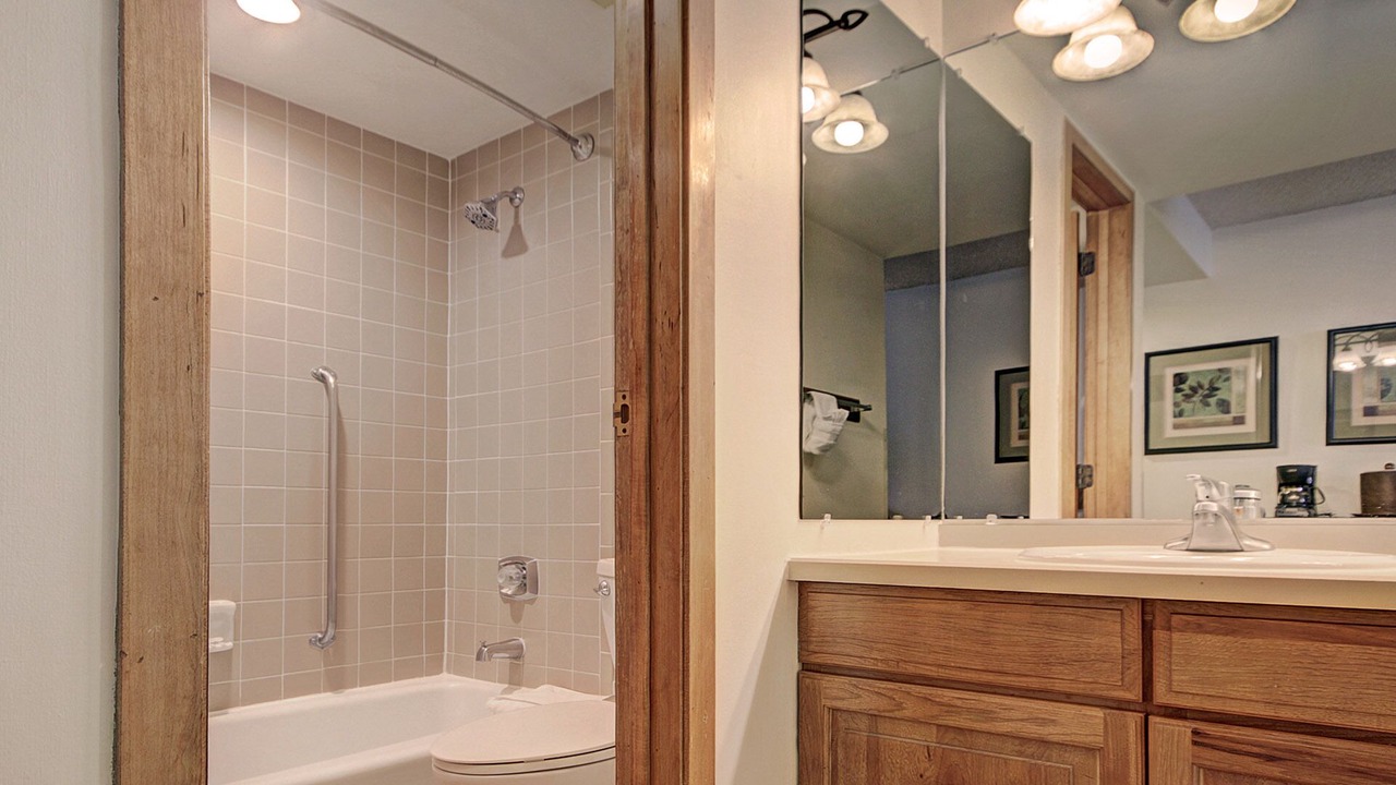 Photo of Bathroom in Copper Mountain Village