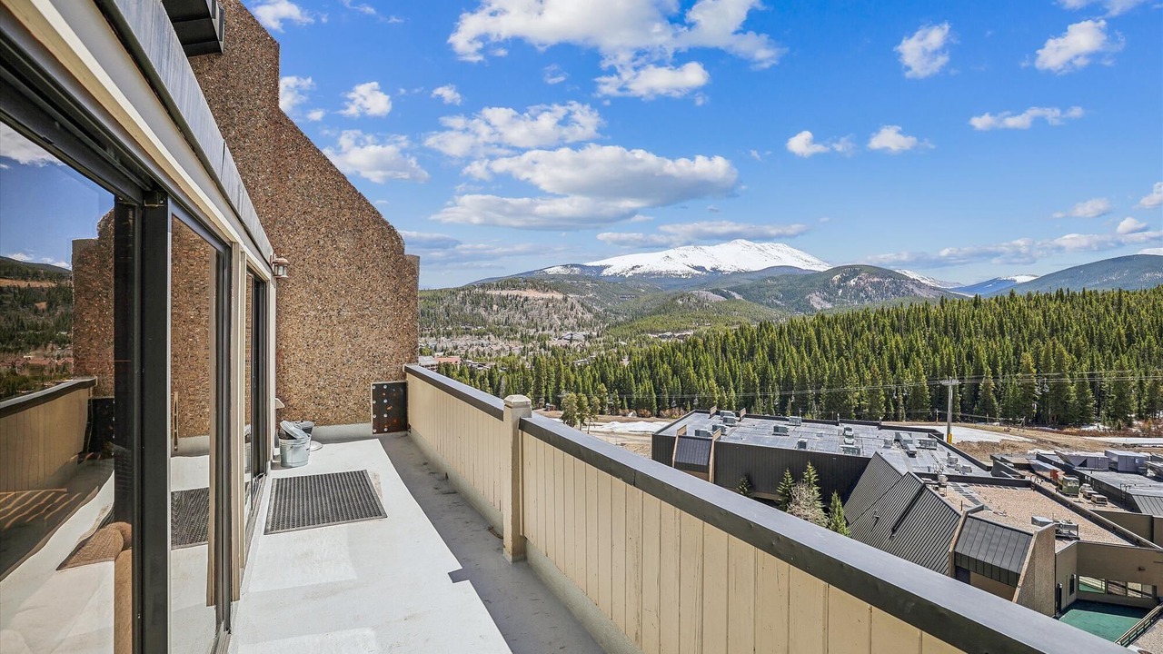 Photo of Patio Balcony in Peak 9